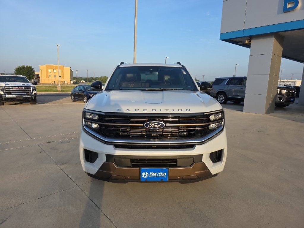 Used 2025 Ford Expedition King Ranch AWD/4WD image 2