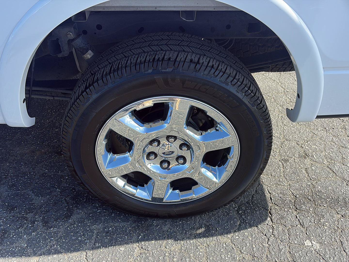 Used 2014 Ford F150 Lariat w/ Equipment Group 502A Luxury AWD/4WD image 20