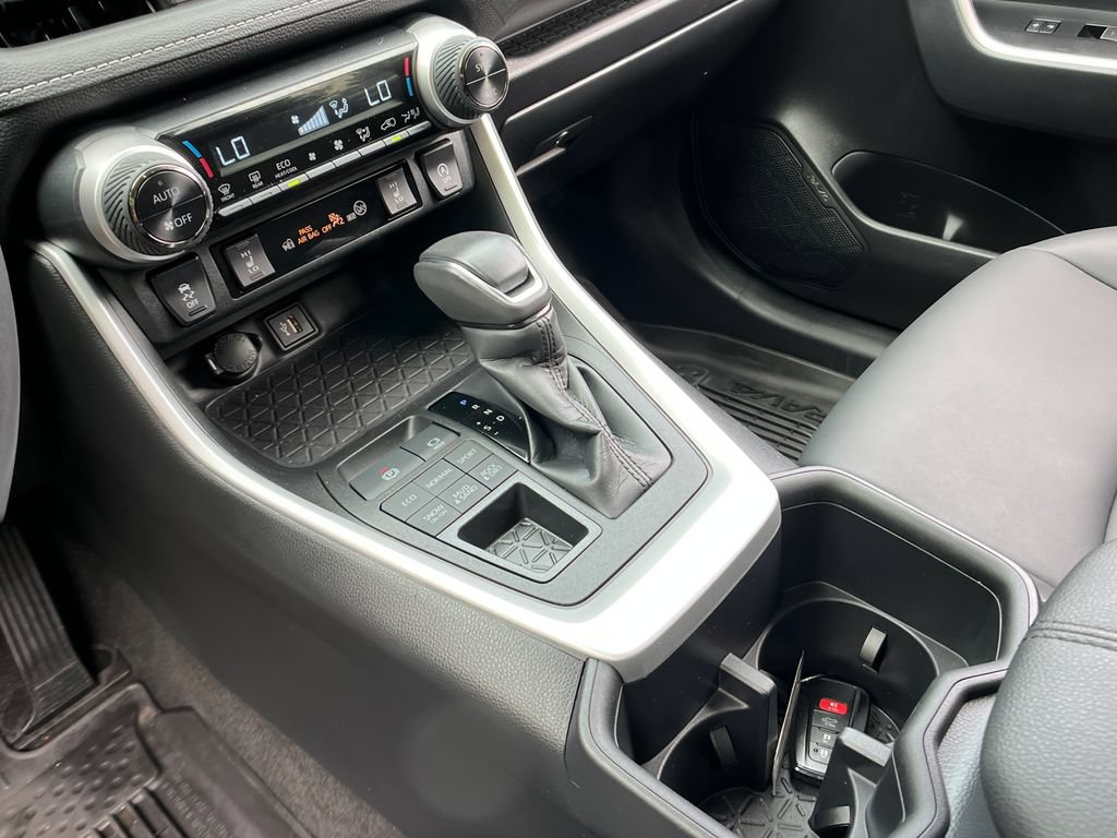 Used 2023 Toyota RAV4 XLE Premium AWD/4WD image 20