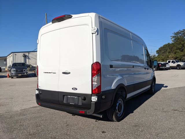 New 2026 Ford Transit 250 148 Medium Roof w/ Load Area Protection Package image 4