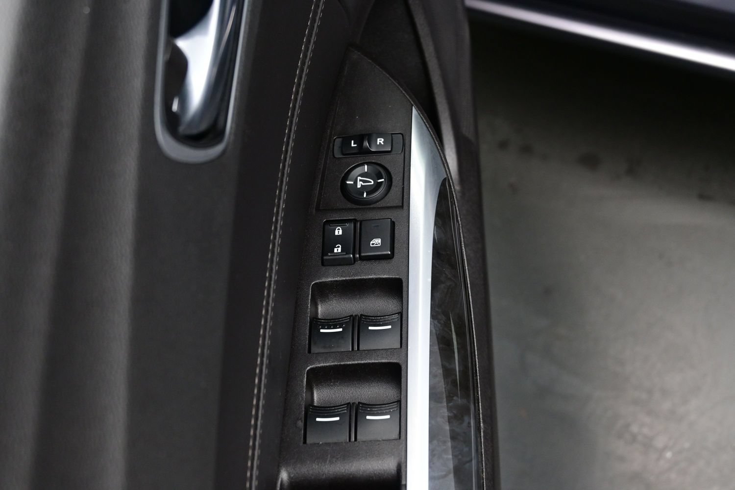 Used 2019 Acura TLX V6 FWD image 13