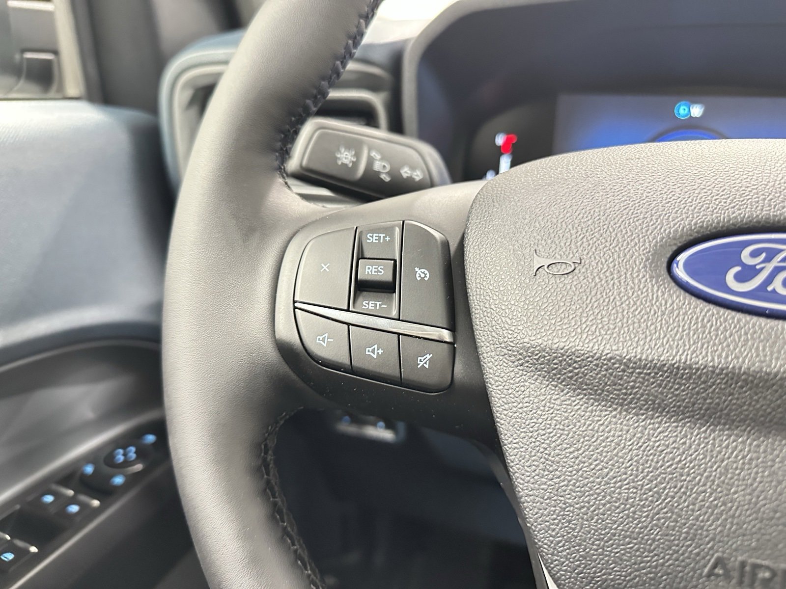 New 2025 Ford Maverick XLT w/ XLT Luxury Package image 23