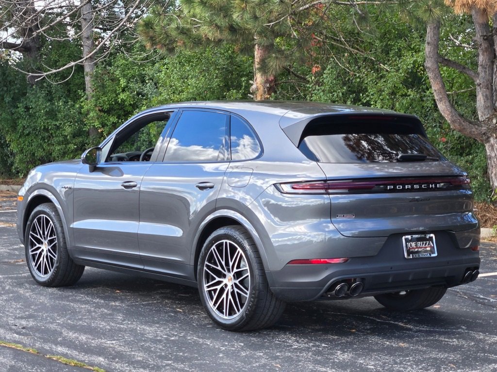 New 2026 Porsche Cayenne E-Hybrid image 3
