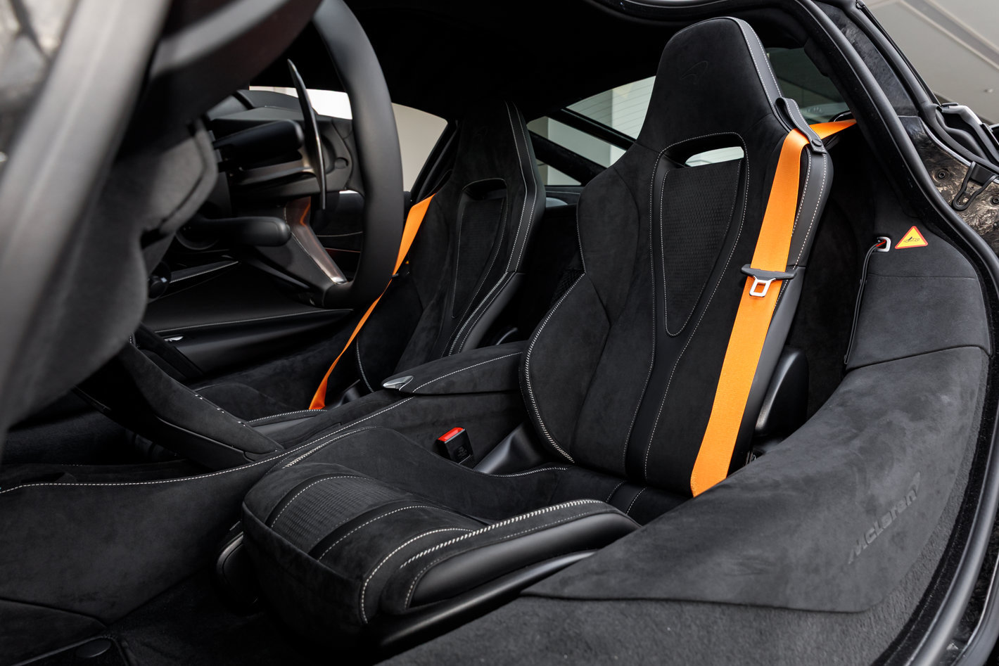 Used 2027 McLaren 750S RWD image 25