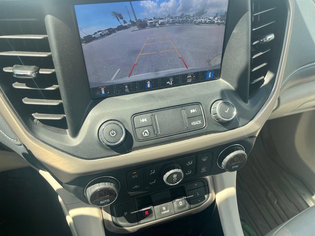Certified 2021 GMC Acadia Denali w/ Denali Technology Package FWD image 15