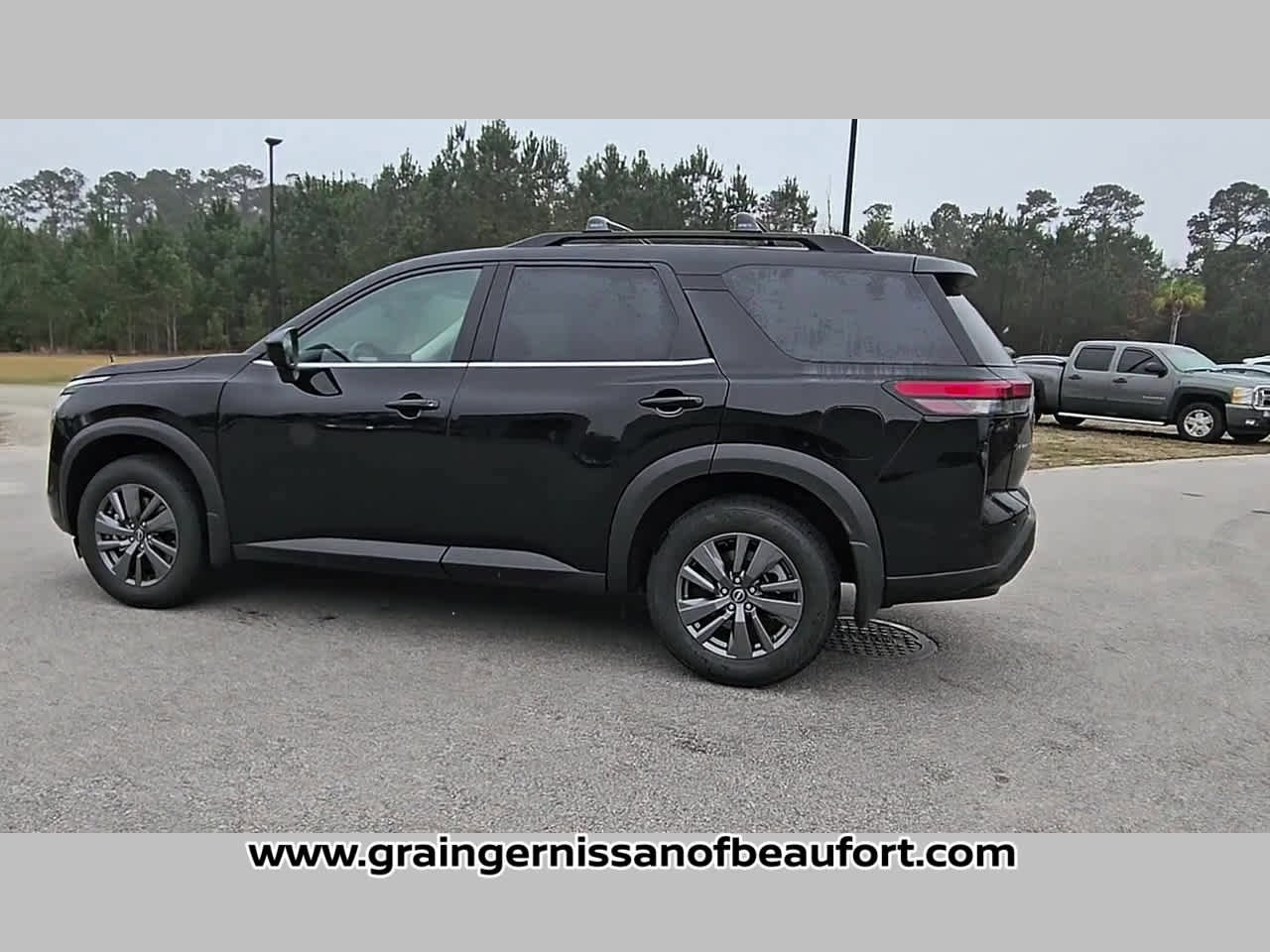 New 2026 Nissan Pathfinder SV FWD image 27