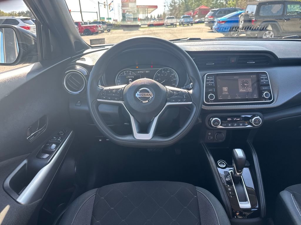 Used 2019 Nissan Kicks SV image 14