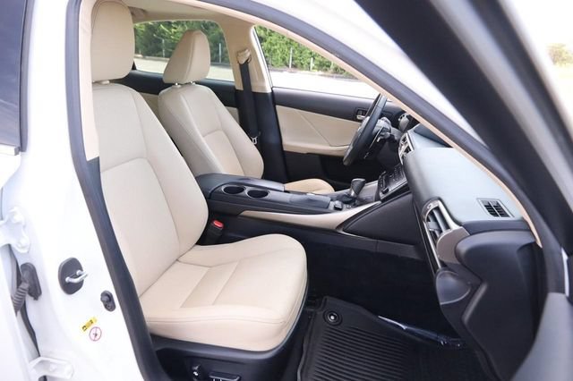 Used 2014 Lexus IS 350 w/ Navigation Package RWD image 28