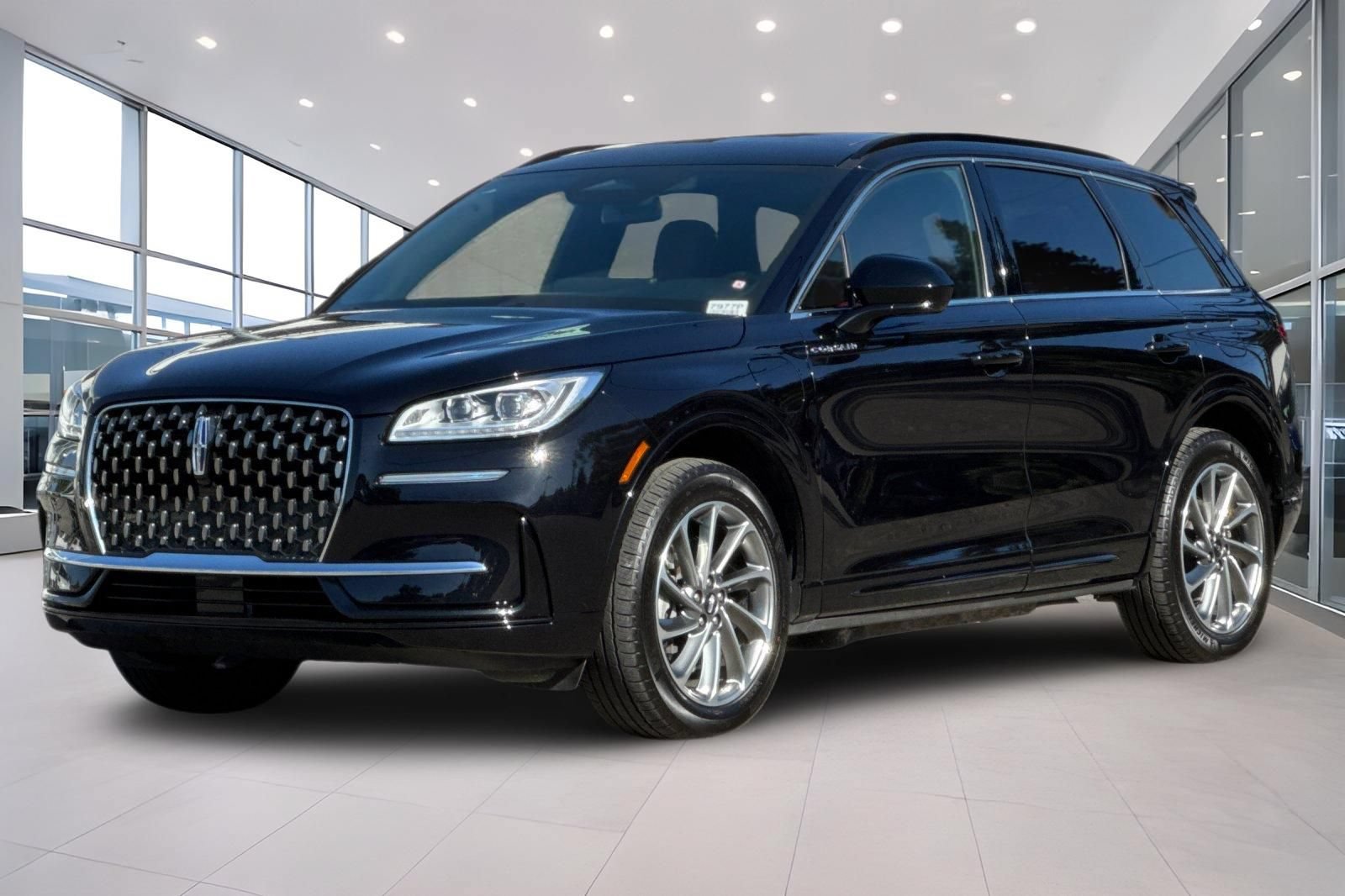 Used 2025 Lincoln Corsair Grand Touring AWD/4WD image 8