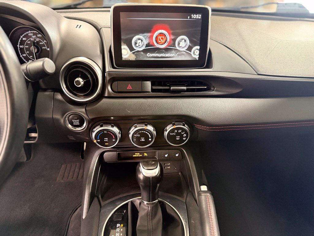 Used 2017 FIAT 124 Spider Abarth RWD image 2