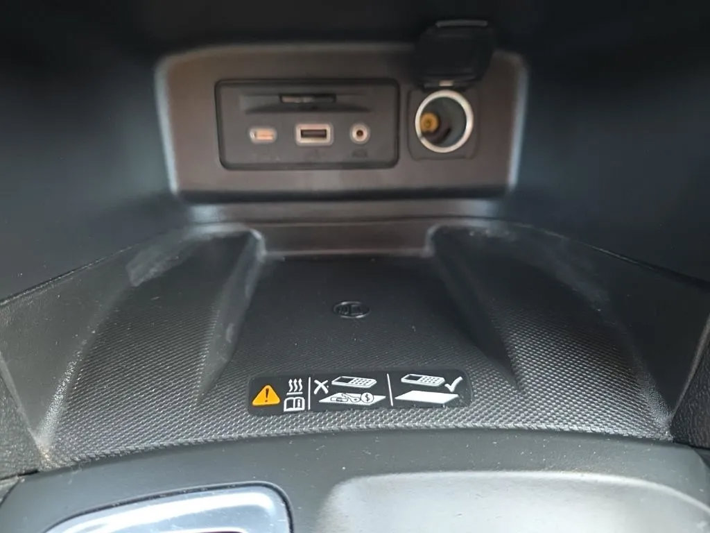 Used 2021 Chevrolet Equinox Premier AWD/4WD image 33