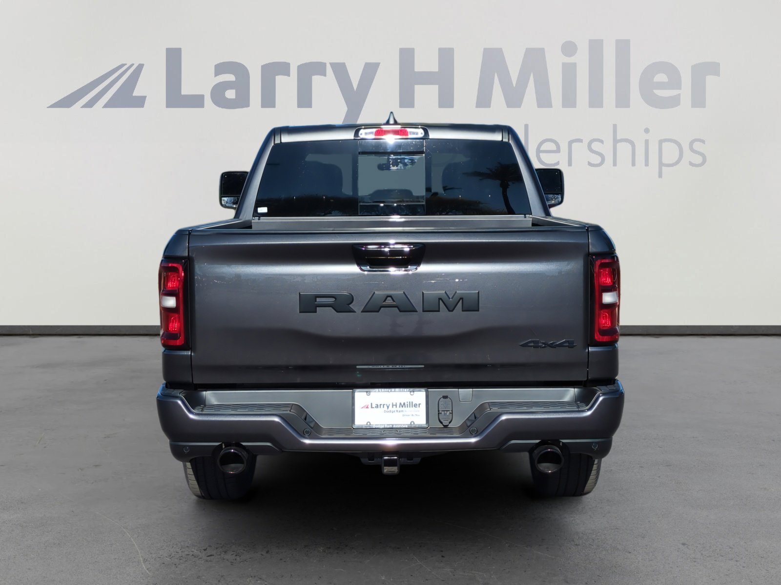 New 2026 RAM 1500 Express image 4