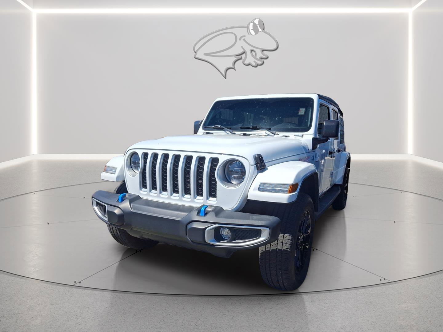 Used 2023 Jeep Wrangler Unlimited Sahara w/ Cold Weather Group AWD/4WD image 2