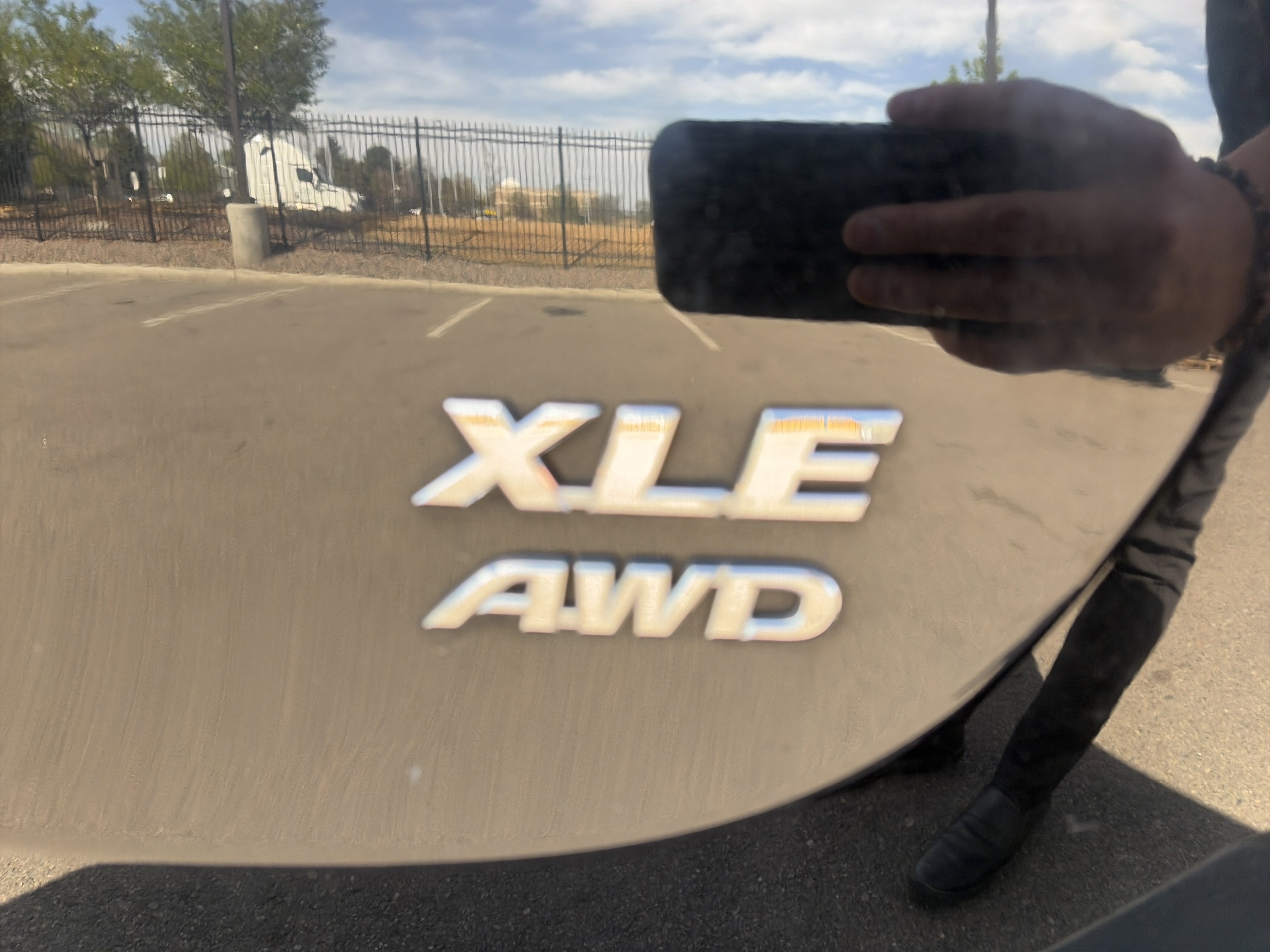 Used 2015 Toyota RAV4 XLE AWD/4WD image 27