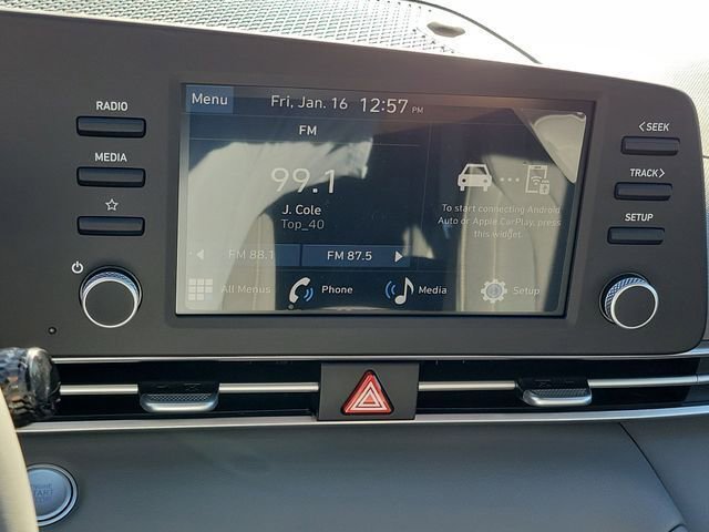 New 2026 Hyundai Elantra SEL Sport FWD image 9