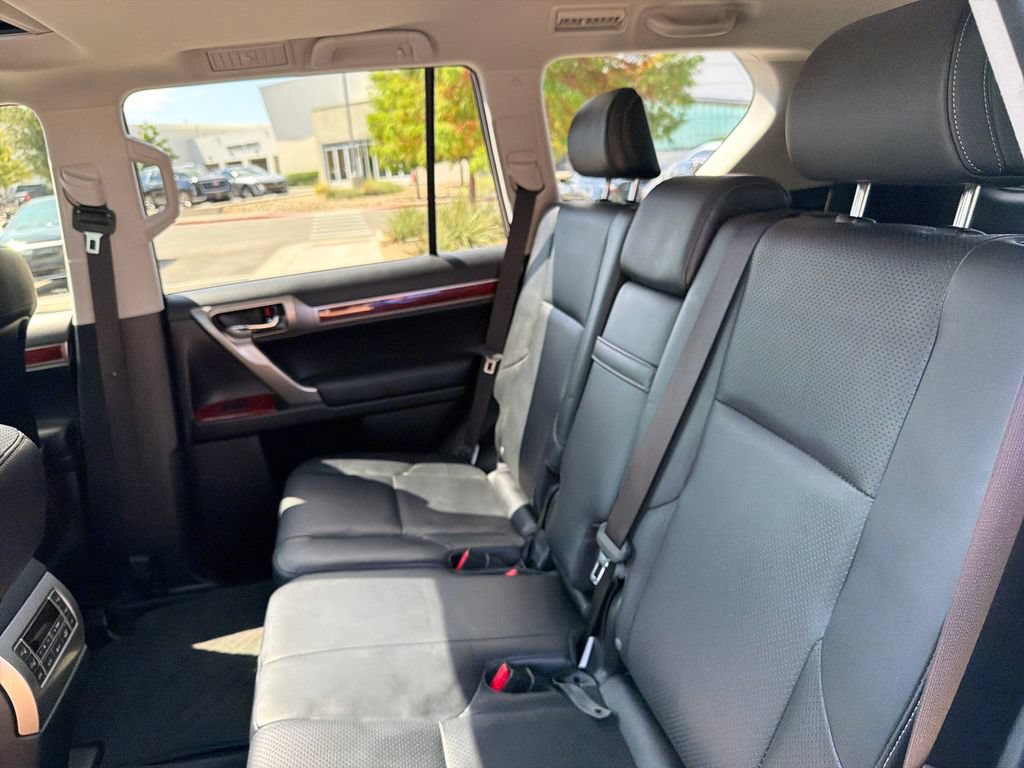 Used 2013 Lexus GX 460 w/ Comfort Plus Pkg AWD/4WD image 36