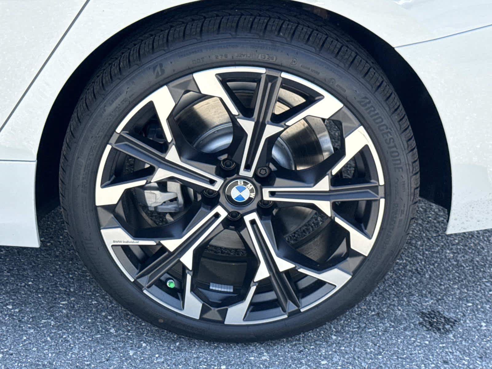 New 2026 BMW 330i xDrive Sedan w/ Premium Package AWD/4WD image 12
