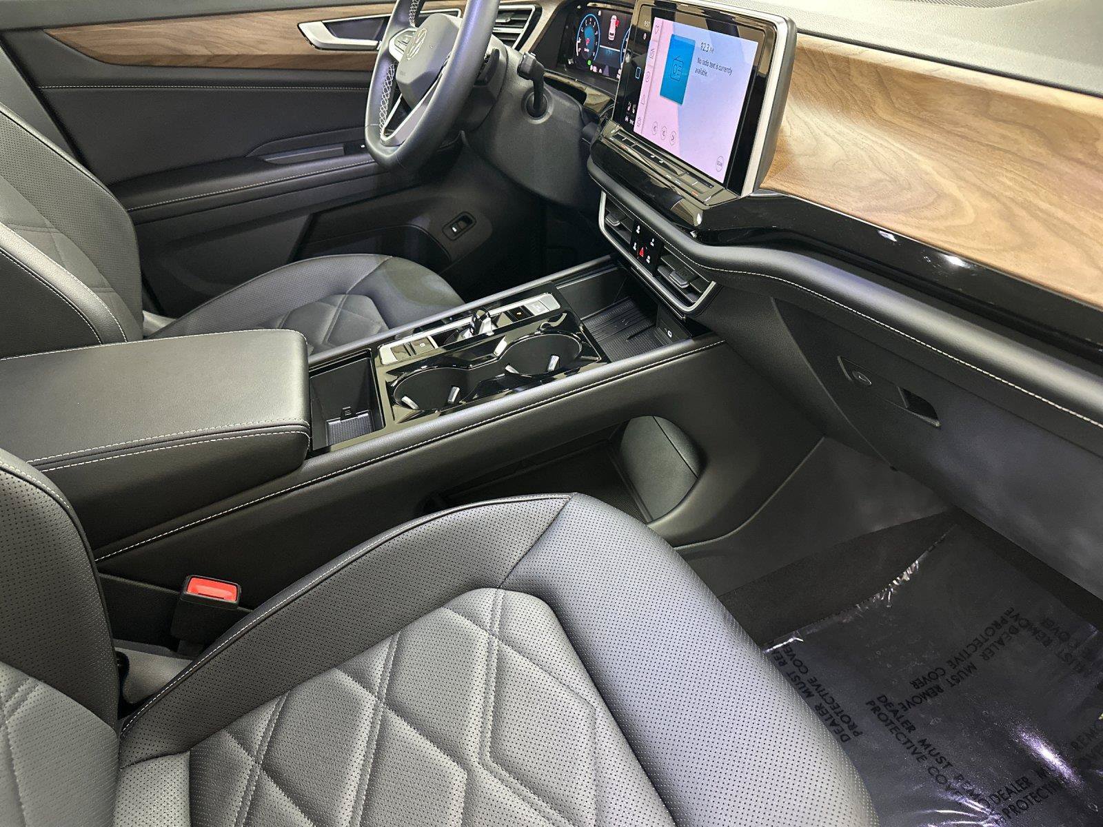 Used 2026 Volkswagen Atlas SE FWD image 16
