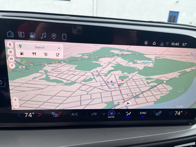 New 2027 Chevrolet Traverse LT FWD image 30