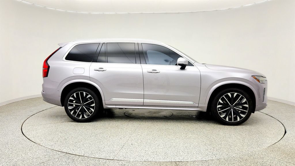 Used 2026 Volvo XC90 B6 Plus w/ Protection Package Premier AWD/4WD image 4