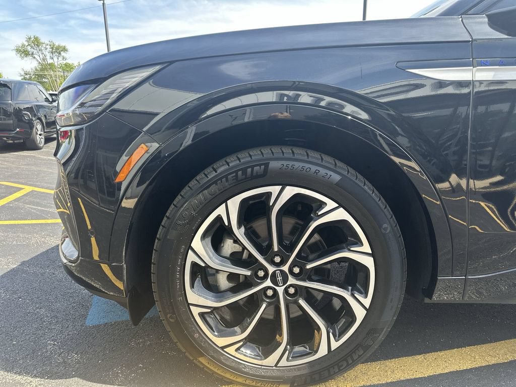 Used 2024 Lincoln Nautilus Reserve w/ Equipment Group 202A AWD/4WD image 19