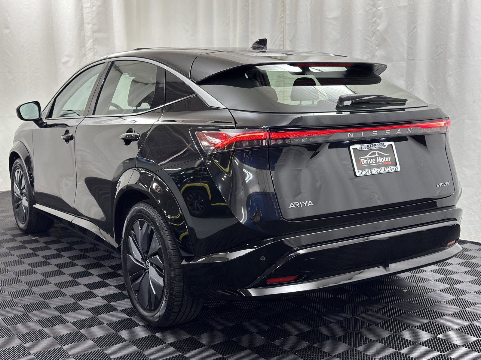 Used 2023 Nissan Ariya FWD image 7