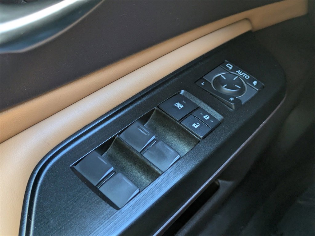 Used 2020 Lexus ES 300h w/ Premium Package image 23