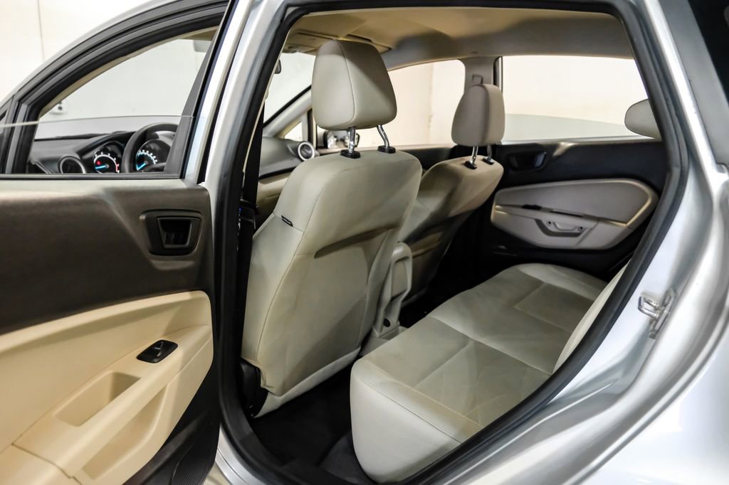 Used 2019 Ford Fiesta SE image 34