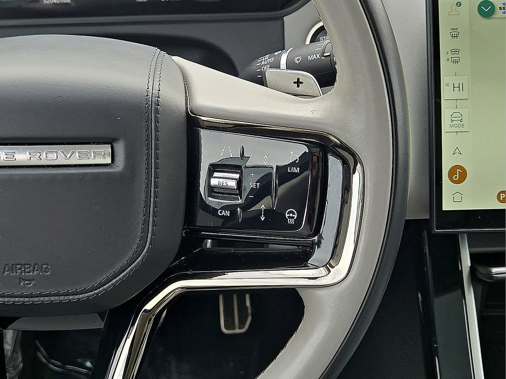 Used 2025 Land Rover Range Rover Velar Dynamic SE image 21