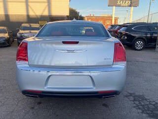 Used 2019 Chrysler 300 Touring w/ Driver Convenience Group RWD image 25