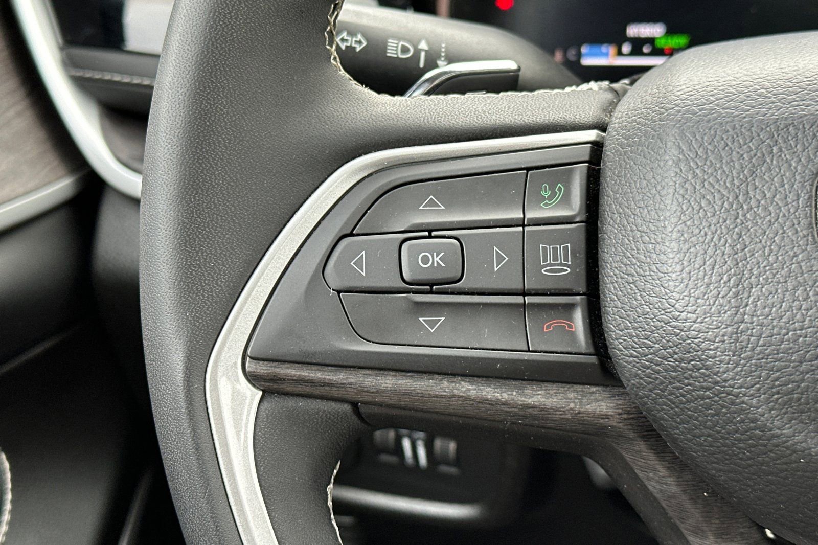 Used 2022 Jeep Grand Cherokee Limited 4xe w/ Luxury Tech Group II image 30