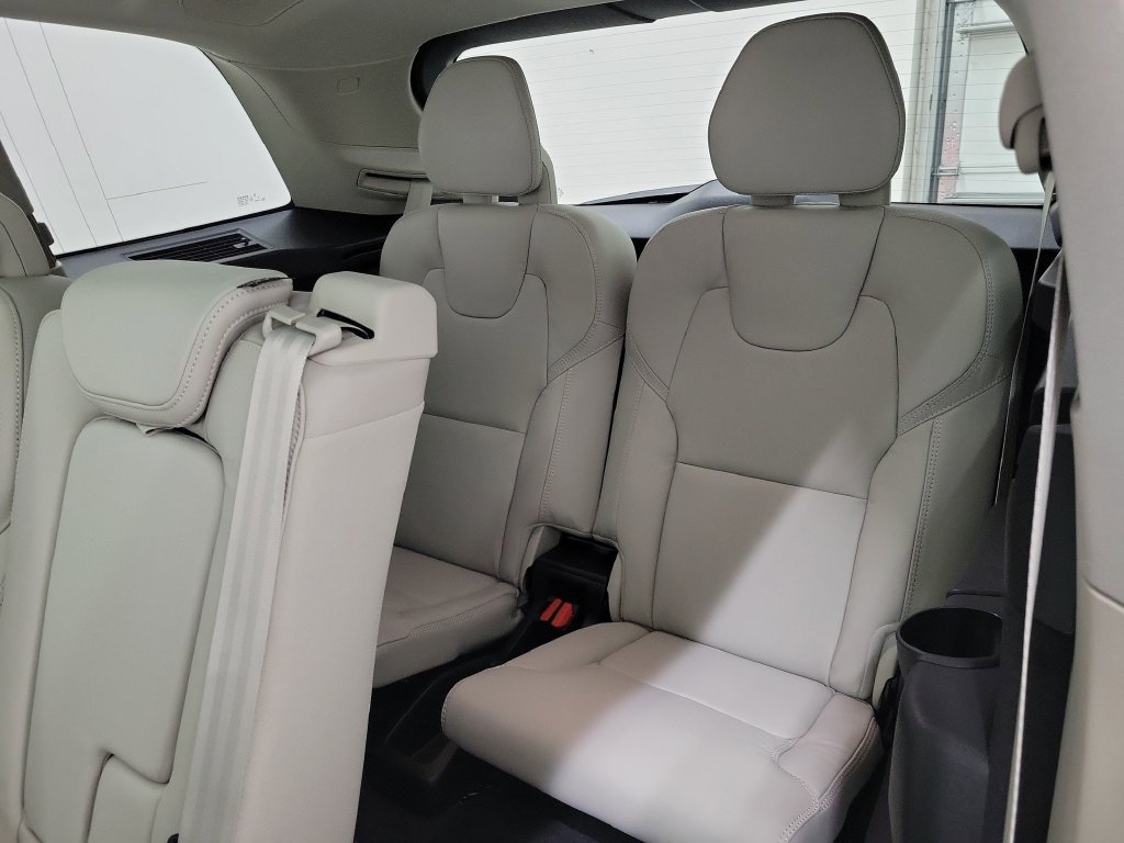 New 2026 Volvo XC90 B6 Ultra w/ Protection Package AWD/4WD image 13