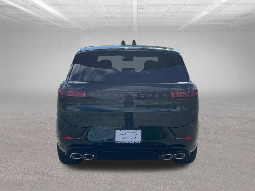 New 2026 Land Rover Range Rover Sport Dynamic SE AWD/4WD image 4