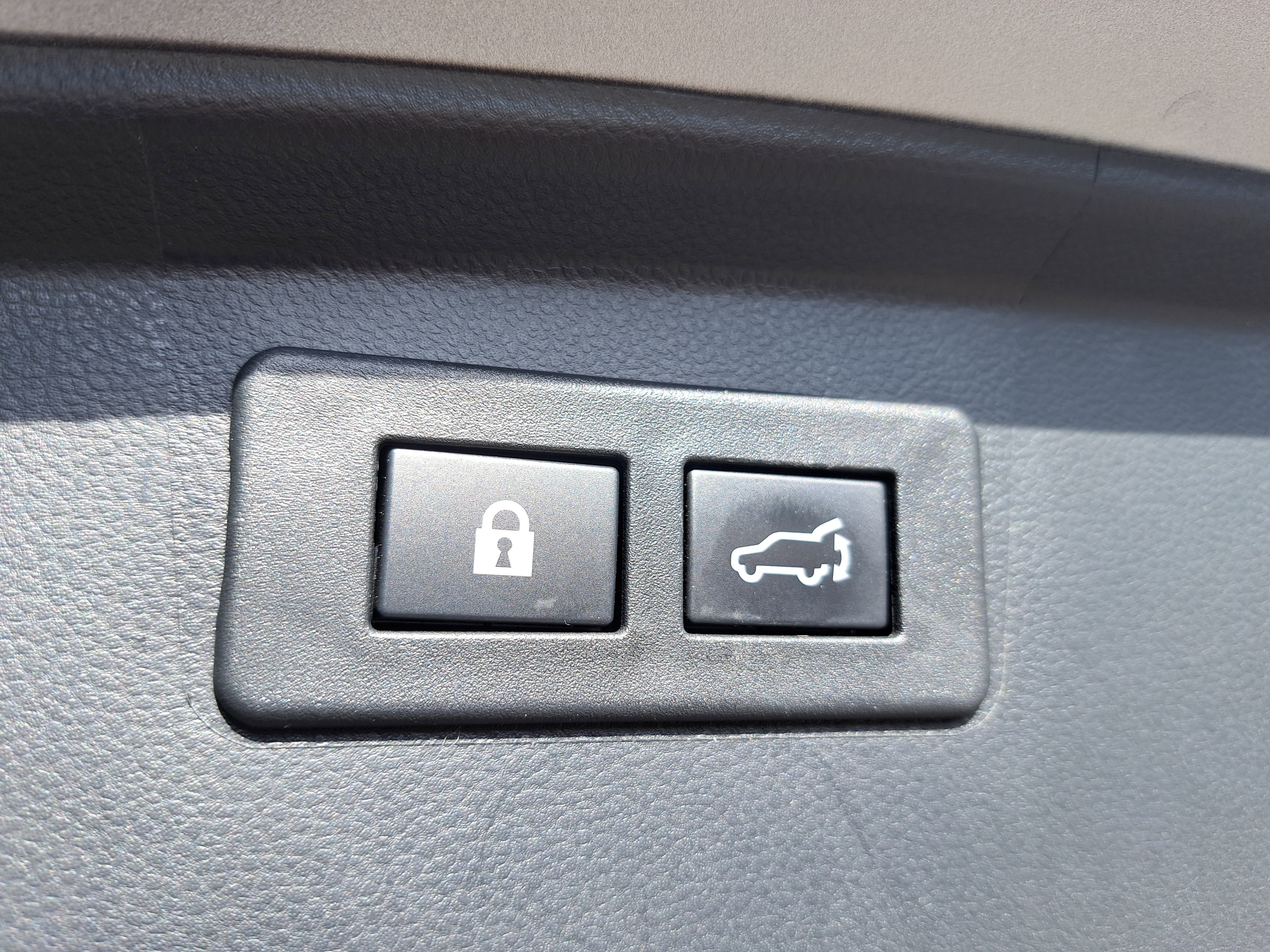 Used 2022 Subaru Outback Limited XT image 13