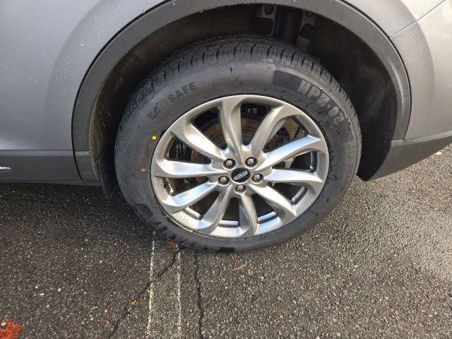 Certified 2022 Lincoln Corsair AWD w/ Premium Package image 36