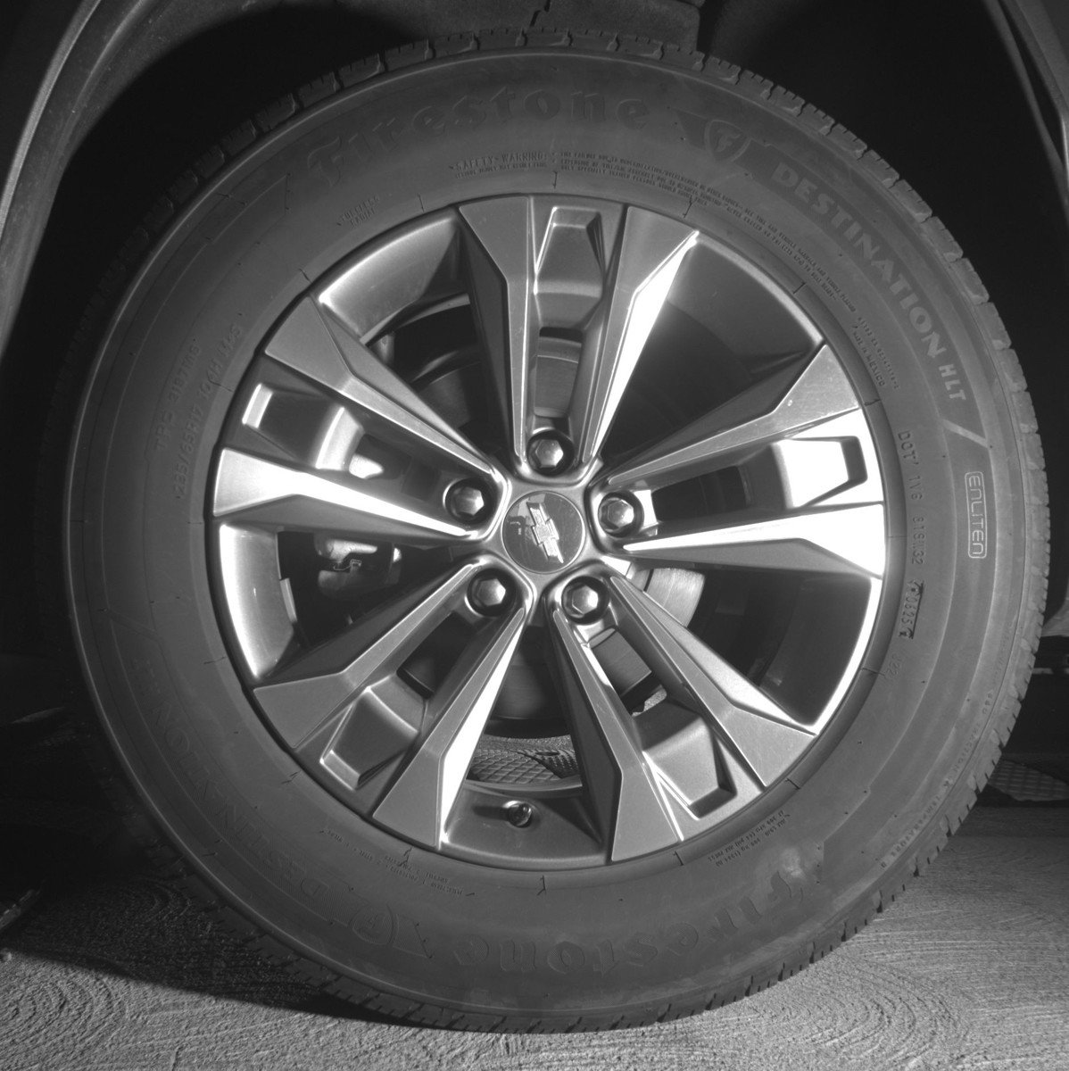 Used 2025 Chevrolet Equinox LT FWD image 14