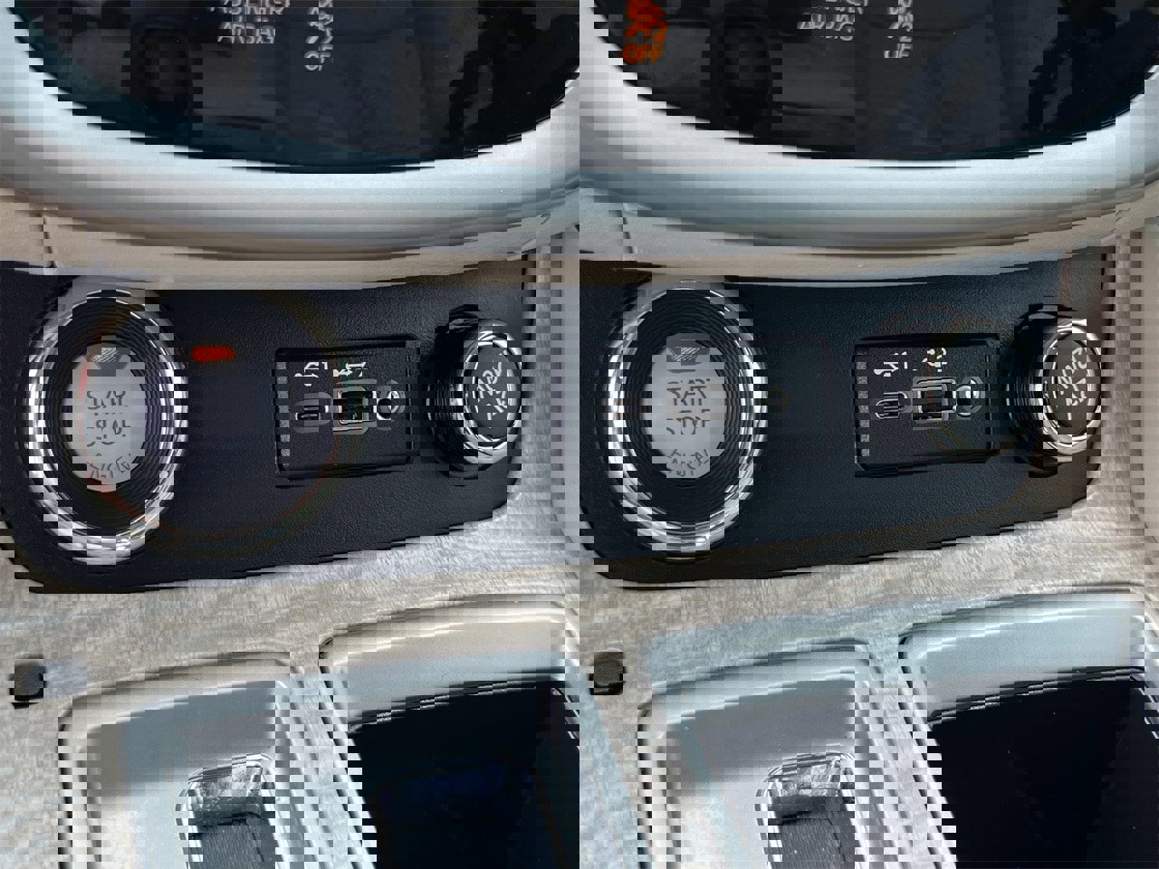 Used 2020 Nissan Murano SV w/ Premium Package image 17