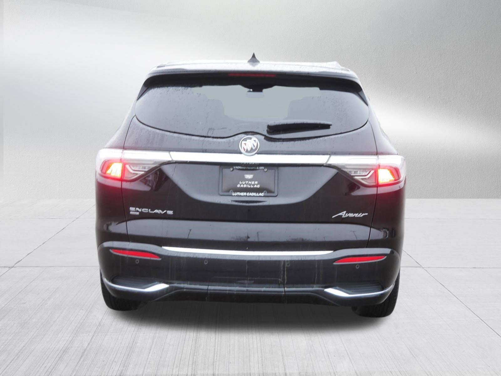 Used 2023 Buick Enclave Avenir w/ Avenir Technology Package image 6