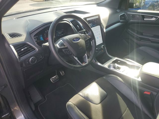 Used 2022 Ford Edge ST w/ Equipment Group 401A image 16