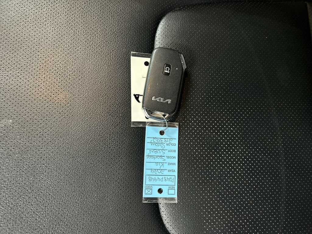Certified 2024 Kia Sportage EX AWD/4WD image 12