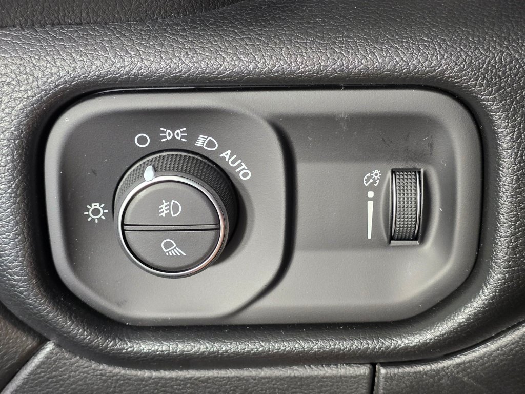 New 2026 RAM 2500 Tradesman AWD/4WD image 34