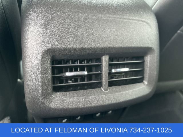 Used 2023 Chevrolet Equinox Premier image 20