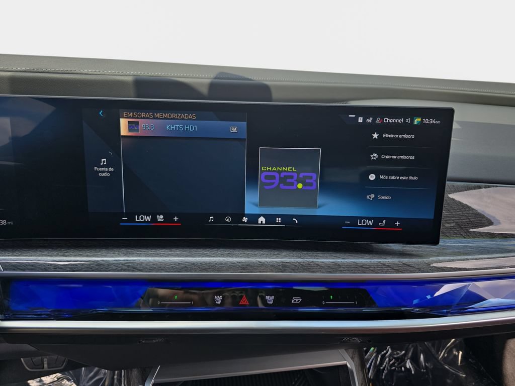 Used 2025 BMW i7 eDrive50 w/ M Sport Package RWD image 24