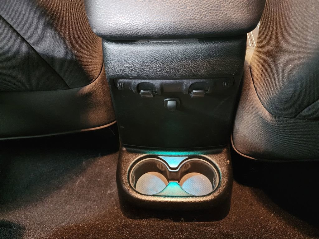 Used 2018 Jeep Wrangler Sahara w/ Connectivity Group image 21