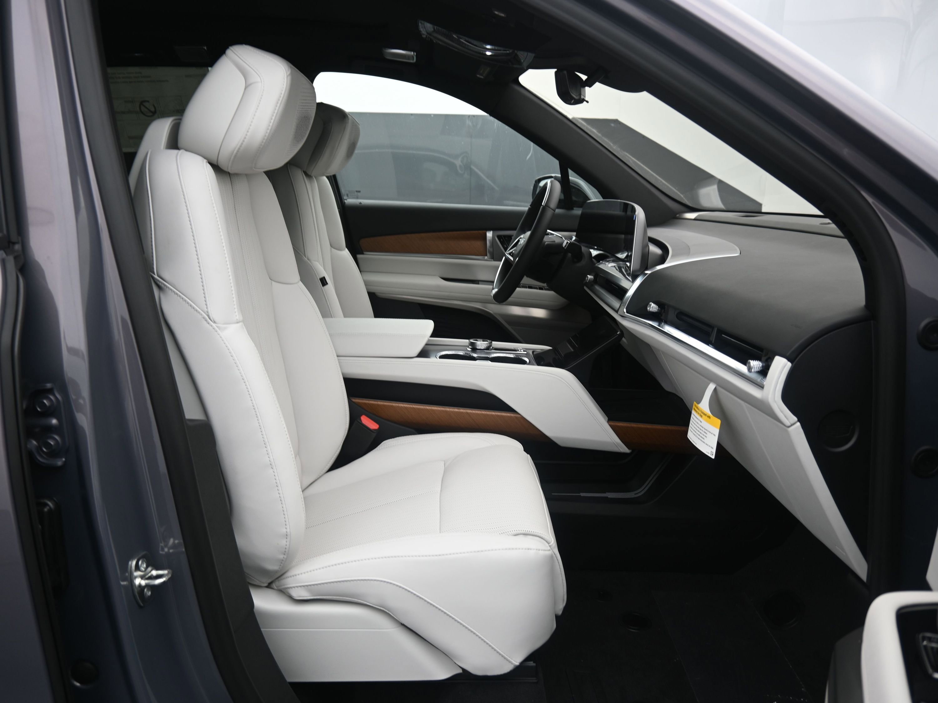 New 2026 Cadillac Vistiq Luxury image 13