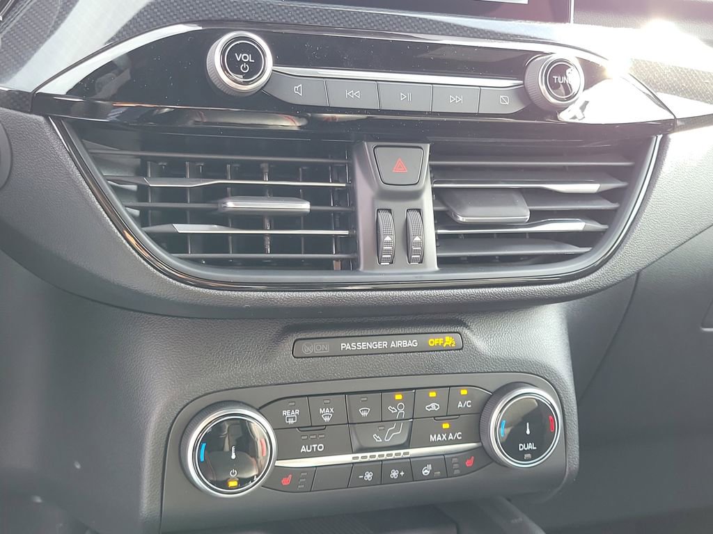 New 2026 Ford Escape ST-Line w/ Cold Weather Package image 28