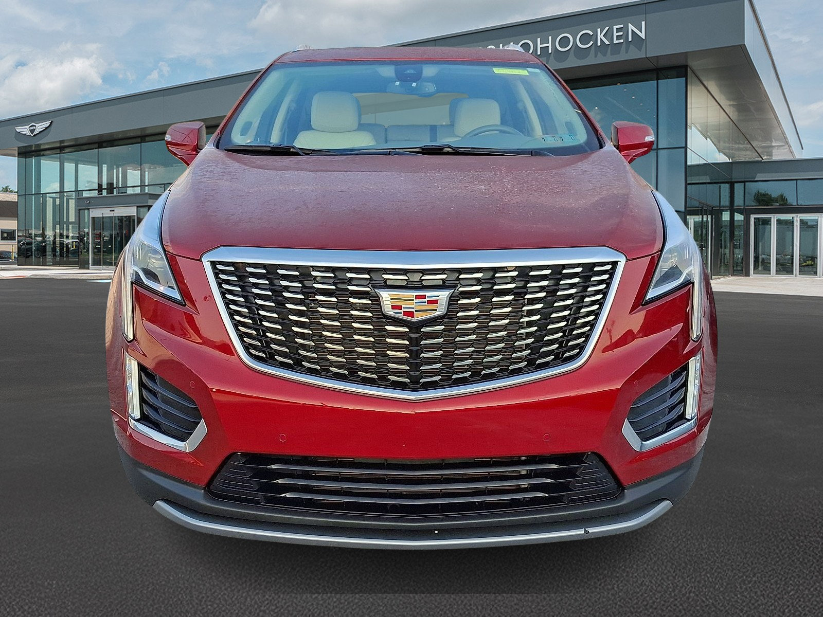 Used 2024 Cadillac XT5 Premium Luxury image 3
