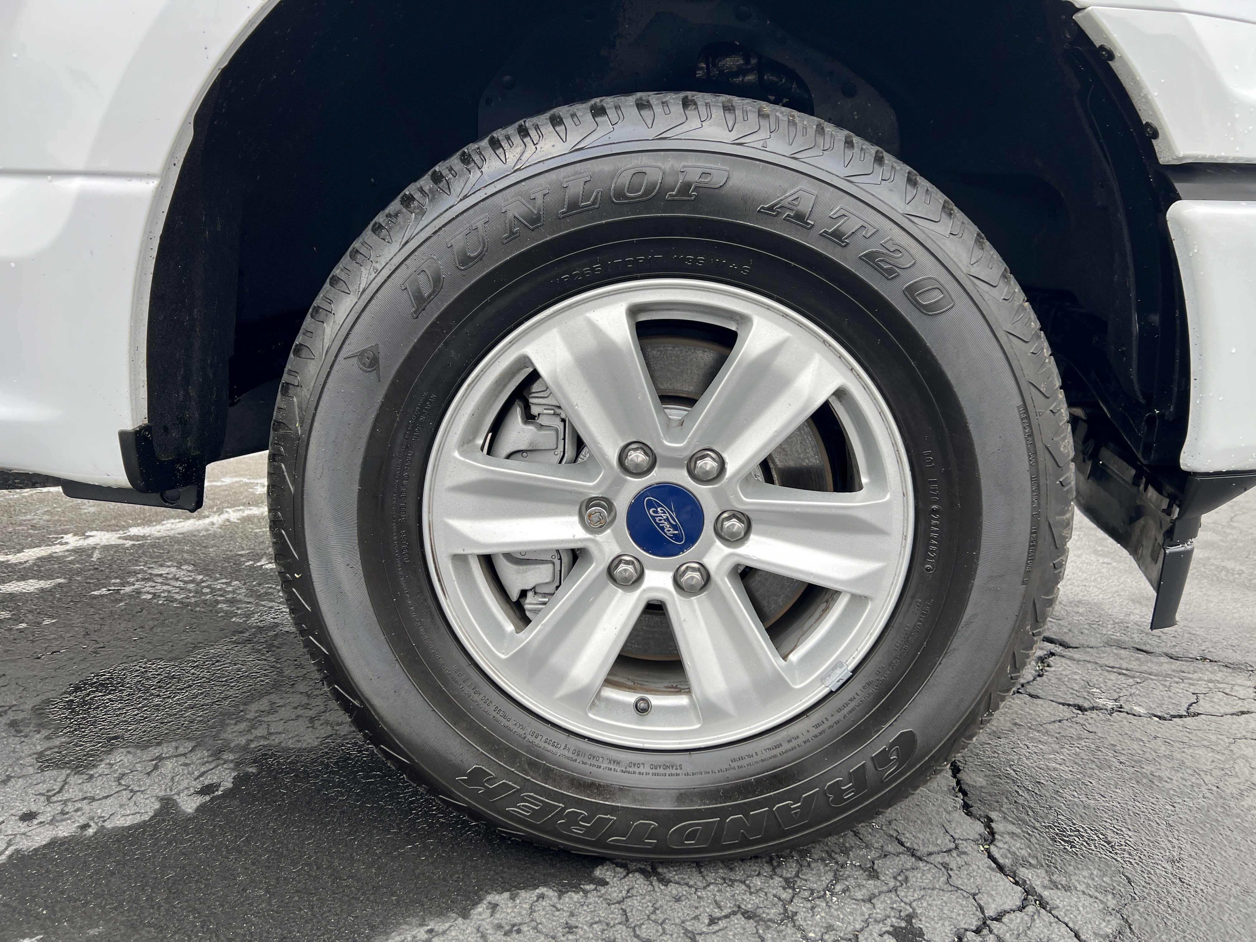 Used 2018 Ford F150 XLT w/ Max Trailer Tow Package image 11