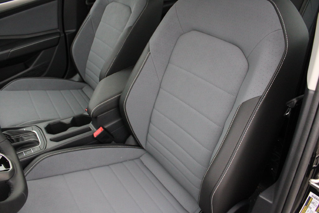 New 2027 Volkswagen Jetta SE FWD image 6