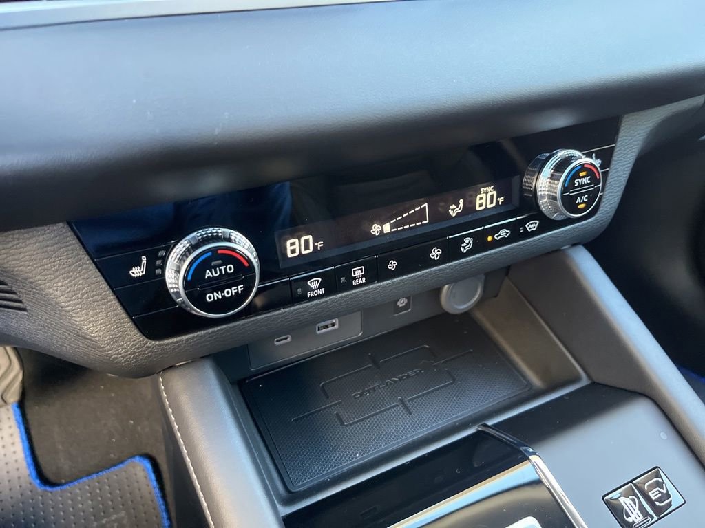 New 2025 Mitsubishi Outlander SE image 44